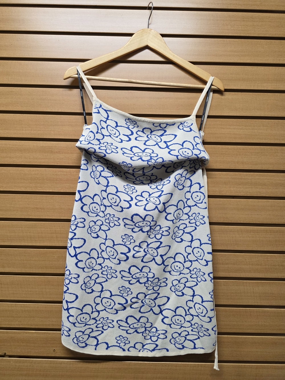 Forever 21 Size L Blue Floral Smiley Face Knit Sweater Dress